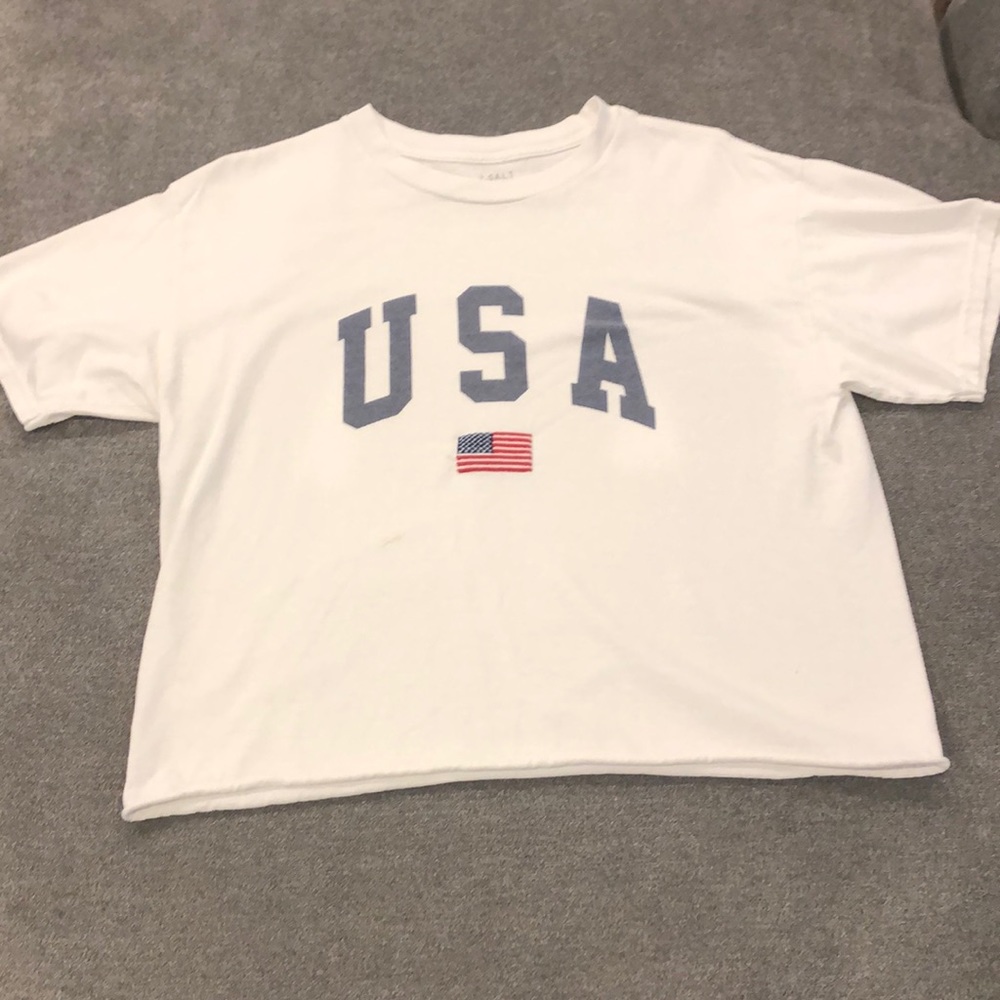 🚨BRANDY MELVILLE USA T-SHIRT🚨
